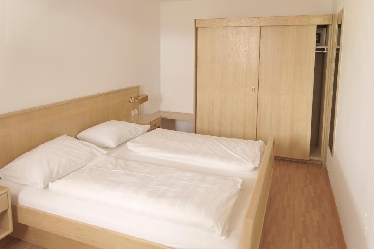 Appartementhotel Karawankenblick Portschach am Woerthersee Ngoại thất bức ảnh