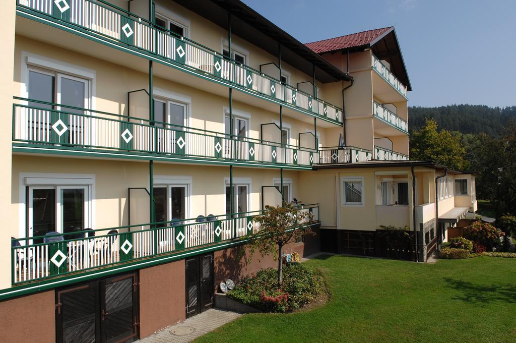 Appartementhotel Karawankenblick Portschach am Woerthersee Ngoại thất bức ảnh